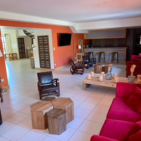 Mas Des Terres Rouges Villa Vezenobres Luaran gambar