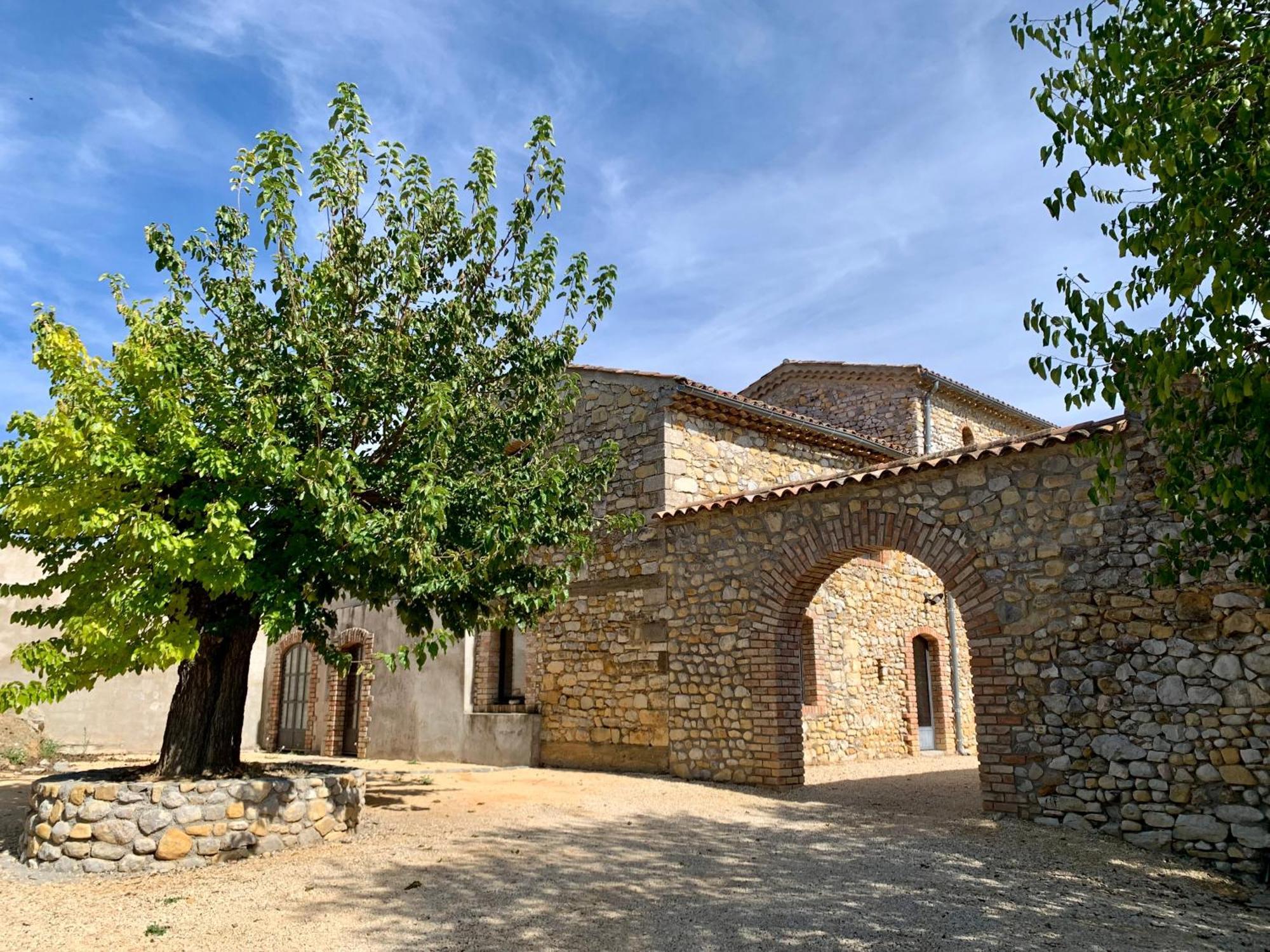 Mas Des Terres Rouges Villa Vezenobres Luaran gambar